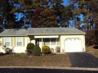10 Hampshire La, Whiting, NJ 08759