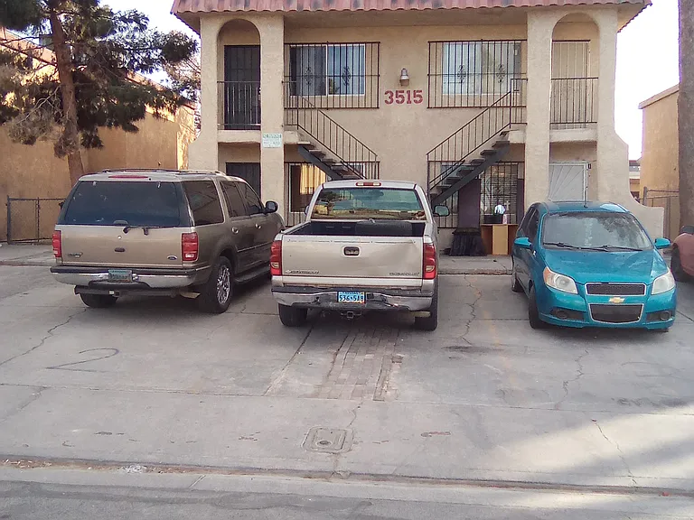 3515 E Thomas Ave #2 — Photo 1