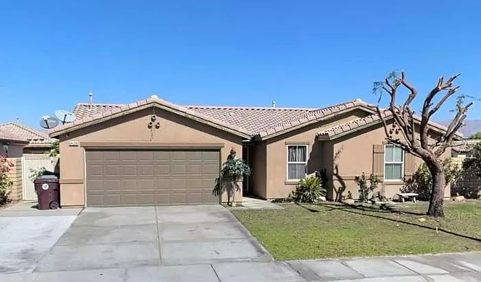 84268 Miramar Ct — Photo 1