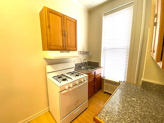 Rented by Douglas Elliman | media 10