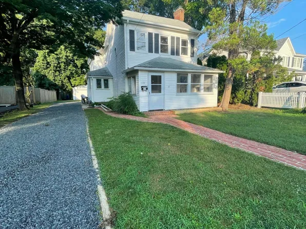 132 Fair Haven Road, Fair Haven, NJ 07704