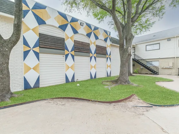 Galleria Flats Apartments