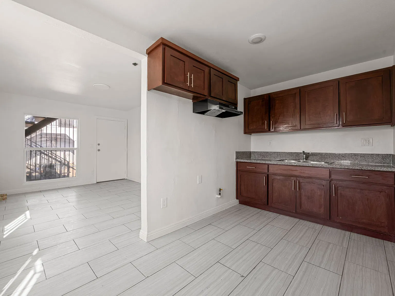10008-10020 S Avalon Blvd — Photo 1