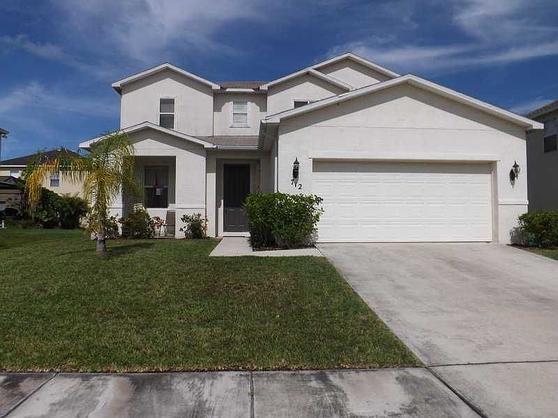 1st image of 712 Carriage Lake Way