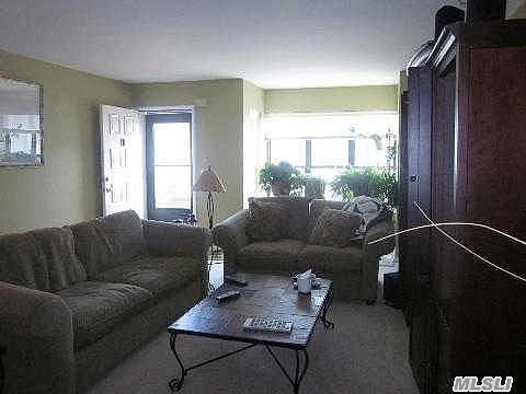 2nd image of 655 Shore Rd