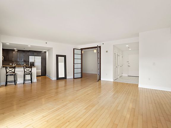 5th image of 1125 Maxwell Ln APT 461