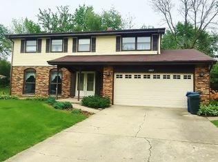 5S671 Buttonwood Ct, Naperville, IL 60540
