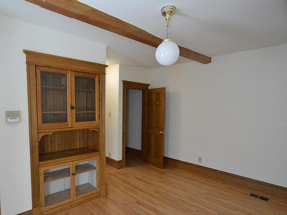 2nd image of 1935 N Sheffield Ave APT 1R