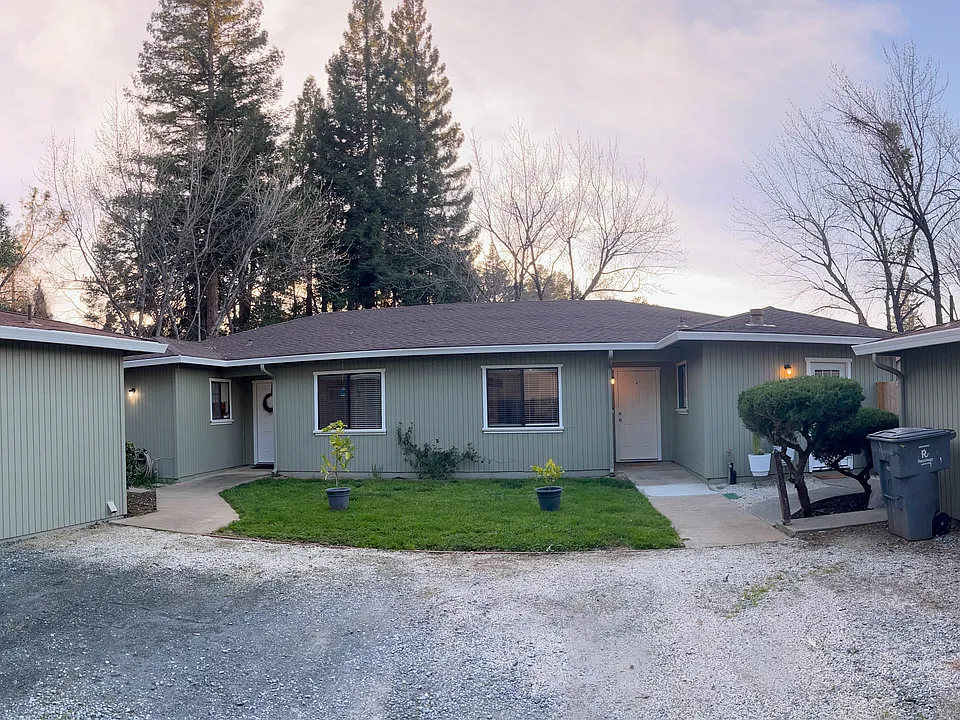 11658 Edgewood Rd