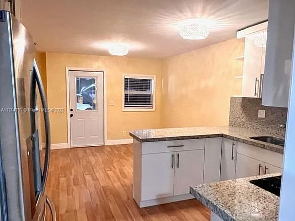 4th image of 13203 NE 3rd Ct