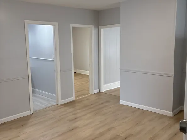 24 Middle St #1, Pawtucket, RI 02860