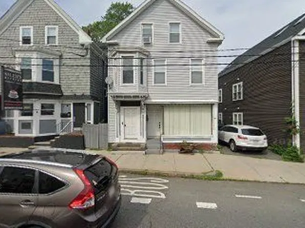 94 North St, Salem, MA 01970