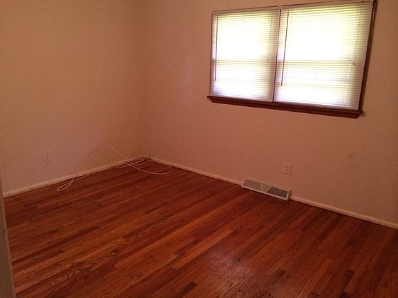 2nd image of 10169 Mayfair Dr