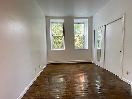 4th image of 304 W 134th St #Penthouse