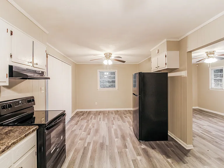 135 Wildwood Dr — Photo 10