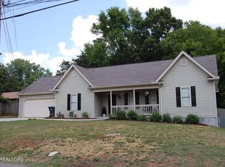 5202 Heins Rd, Knoxville, TN 37918