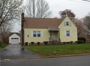 1118 Walnut St, South Plainfield, NJ 07080