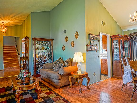 5th image of 6795 Cartilla Ave