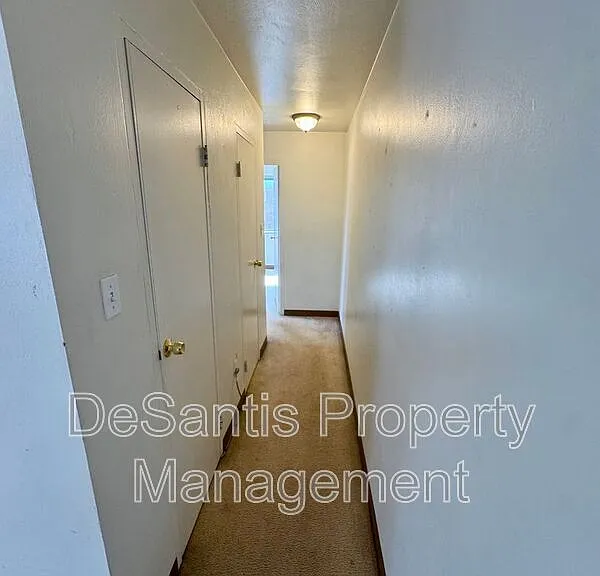 816 Perry Hwy #29 — Photo 11