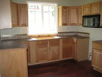 230 7th Ave SW photo 1
