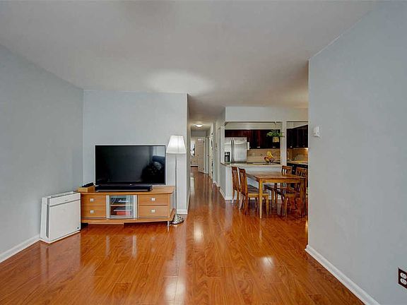 4th image of 240-06 70th Ave #3B