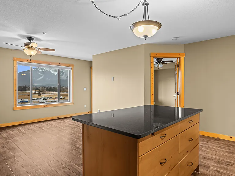 300 Palliser Ln #323 — Photo 14