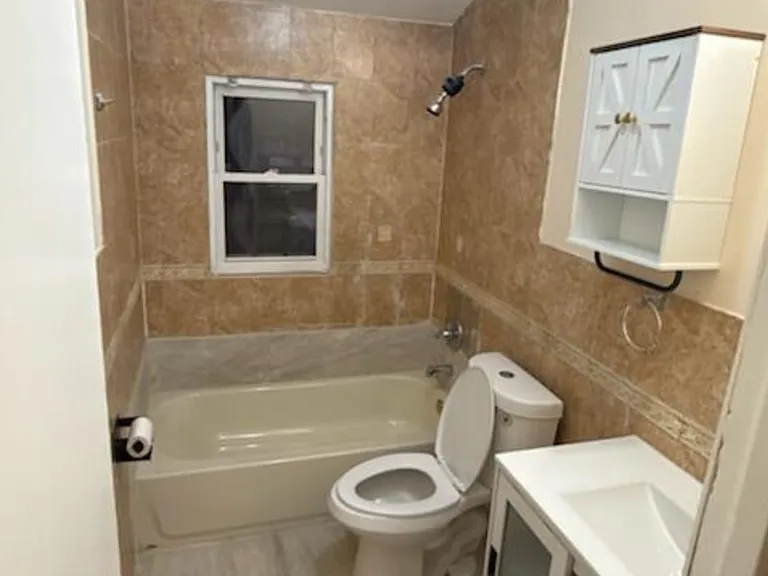 144 Farmers Blvd #2 — Photo 7