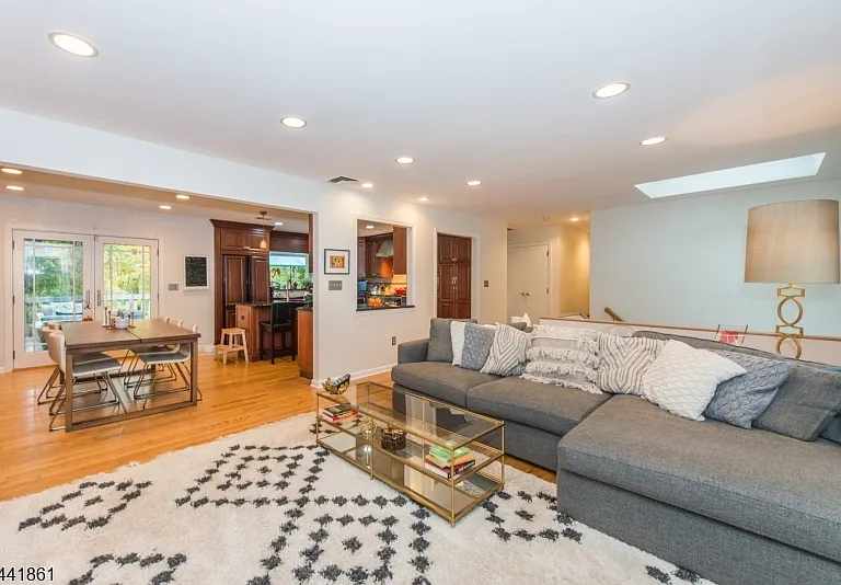 23 Kearney Ter — Photo 3