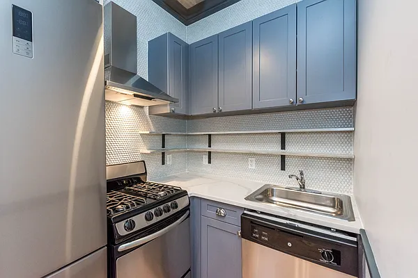 Rented by Nooklyn NYC LLC | media 47