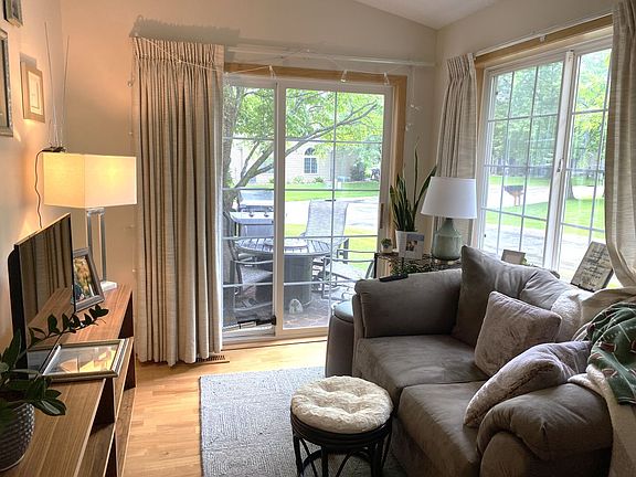 3rd image of 508 Mission Hills Dr