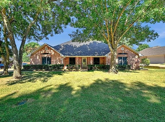 4th image of 128 Jaron Dr