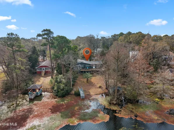 532 Medcalf Drive SW, Sunset Beach, NC 28468
