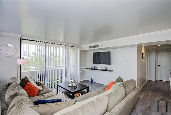 3525 Sage Rd #504 — Photo 8