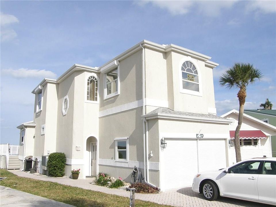 1st image of 14 Nettles Blvd