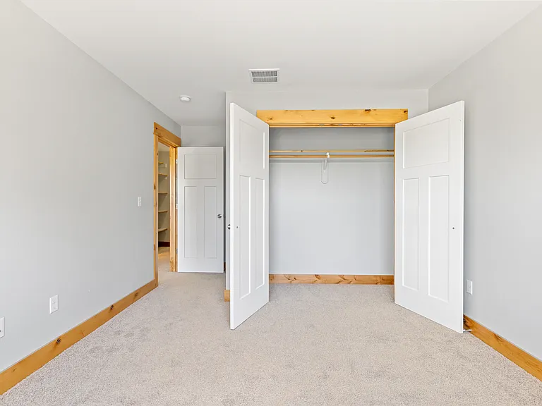 2781 Renee Way — Photo 34