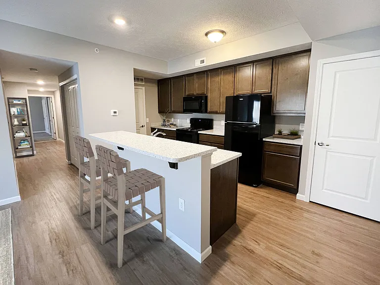 Brookfield Village Apartments — Photo 71