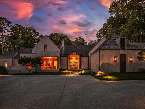 3391 Tuxedo Rd NW, Atlanta, GA 30305