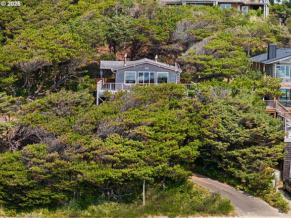 4th image of 680 Ocean Rd