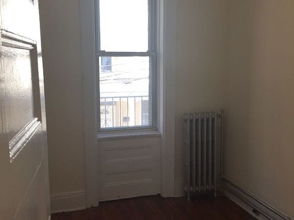 2nd image of 2547 14th Pl #2