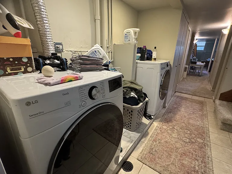 1706 W Byron St #1 — Photo 8