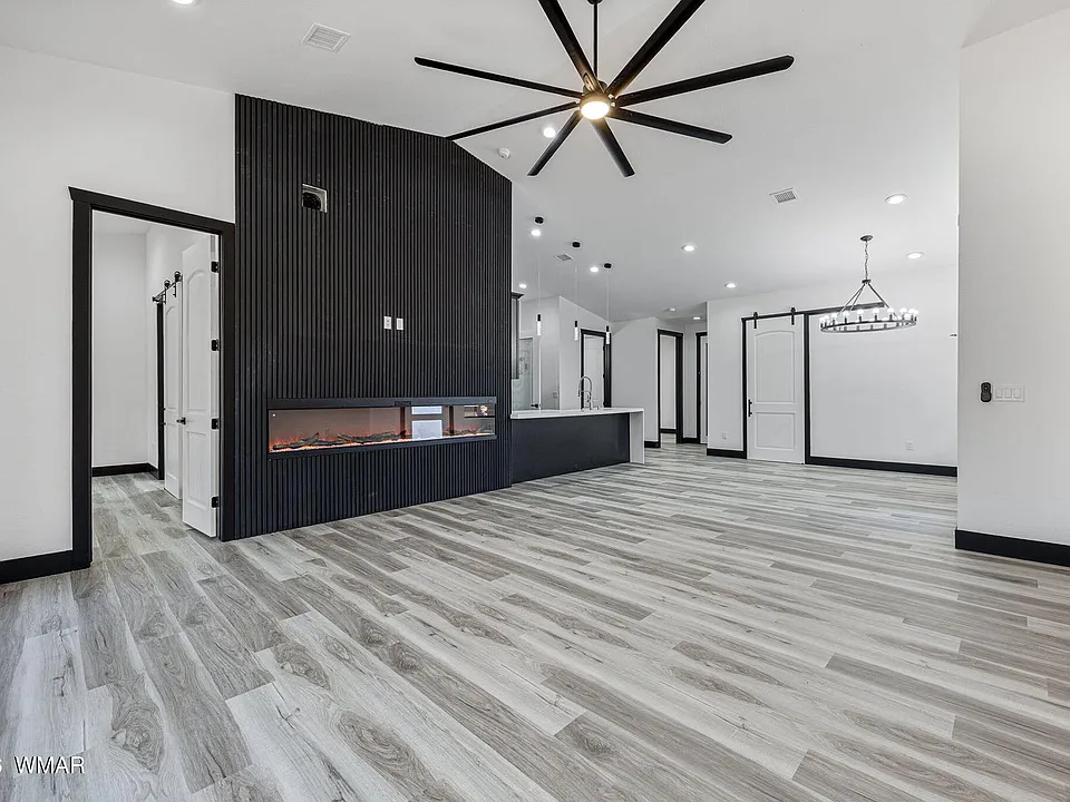 2755 W Villa Loop #1