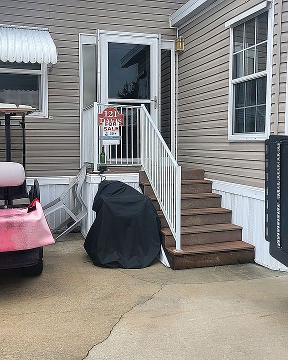 1st image of 121 Small Mouth Ln NE