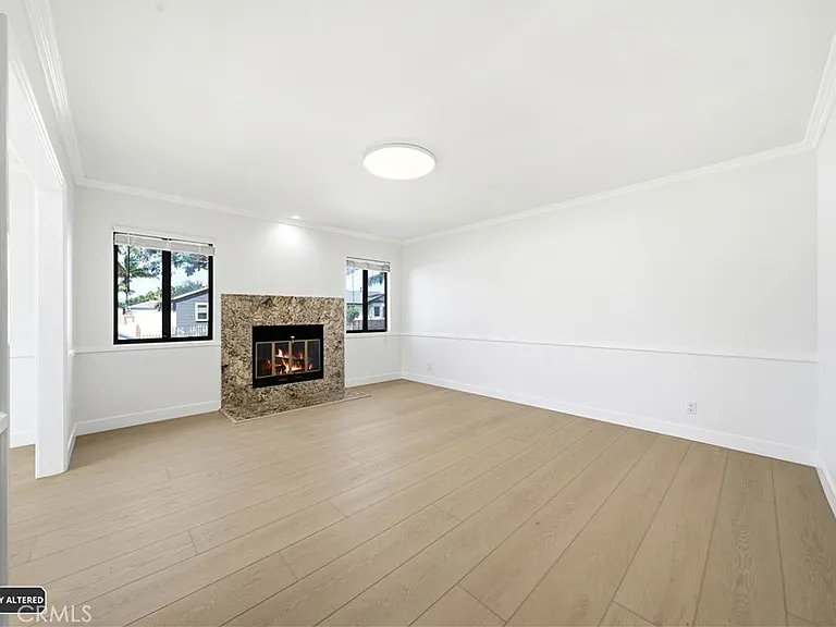 24620 Moon Ave — Photo 6