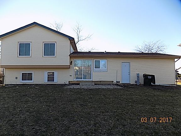 4th image of 22545 Clarendon Ave