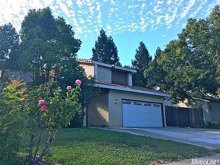 5th image of 3151 Doroteo Way