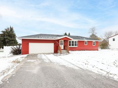 1004 W Meadow Ln NW, Alexandria, MN, 56308