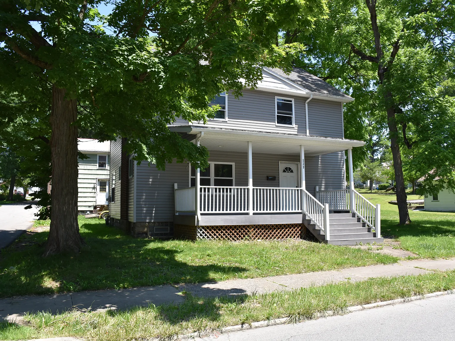 4 bed, $1,100 — Photo 3