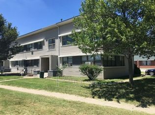 126 E 13th St APT 5, Baxter Springs, KS 66713