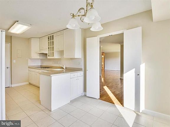 4th image of 8360 Greensboro Dr APT 923