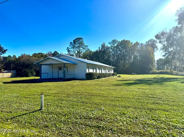 101 SESAME Street, Palatka, FL 32177